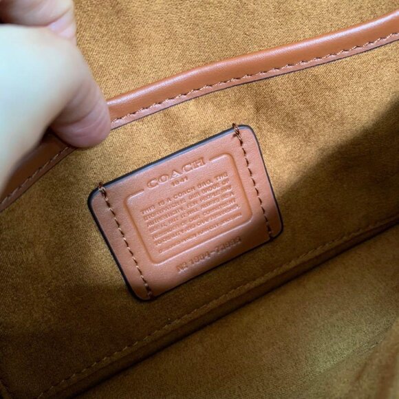 Coach Cream Shoulder Bag with Gold Accent - Picture 6 of 8